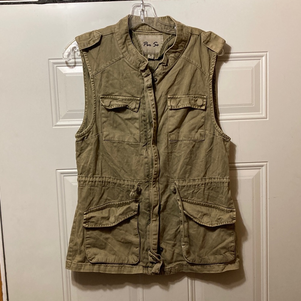 Khaki‎ Utility Vest M